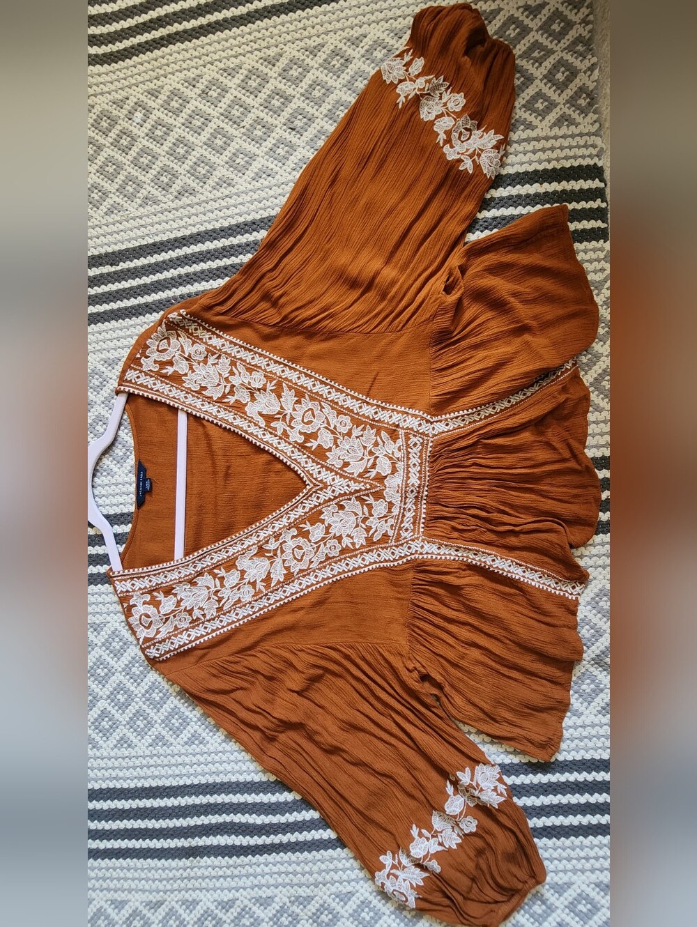 American Eagle Boho Top - Picture 2 of 11